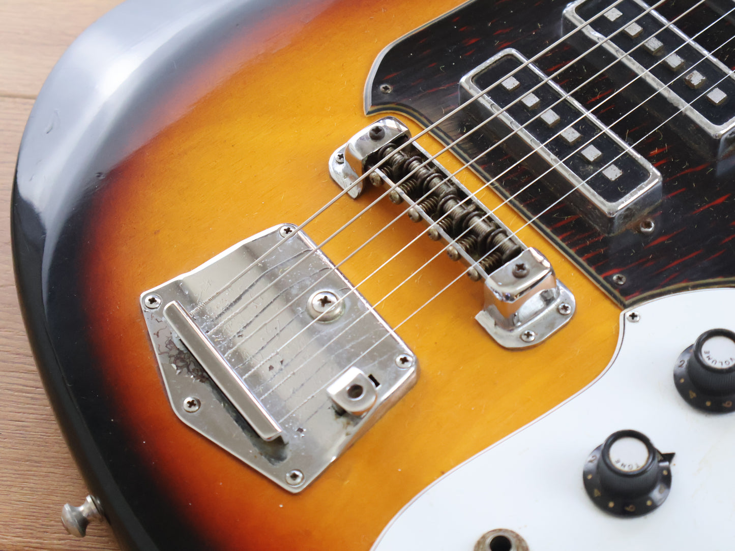 1960's Tempo (Kawai) Japanese Double Cutaway Solid Body (Sunburst)