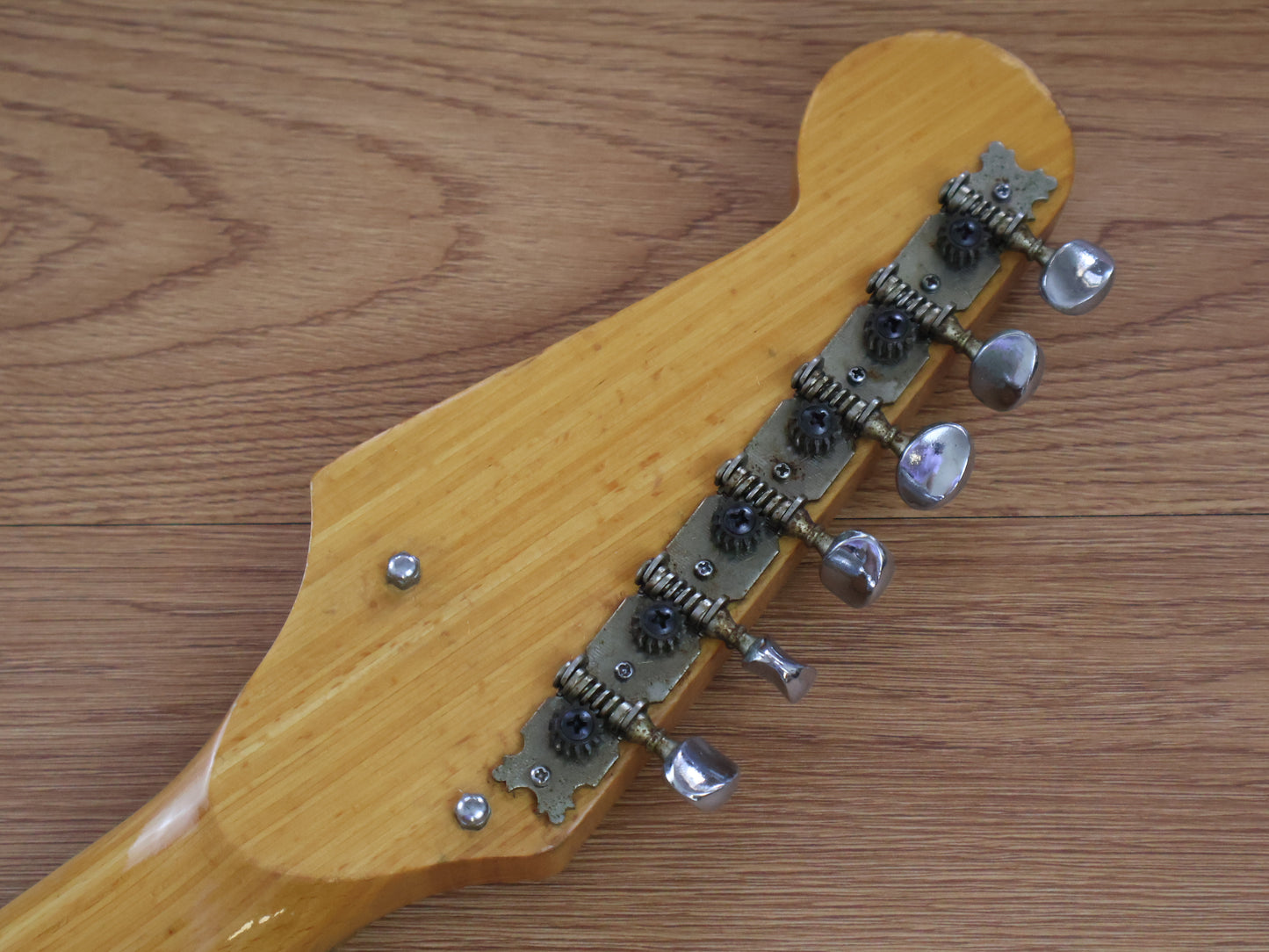 1960's Tempo (Kawai) Japanese Double Cutaway Solid Body (Sunburst)