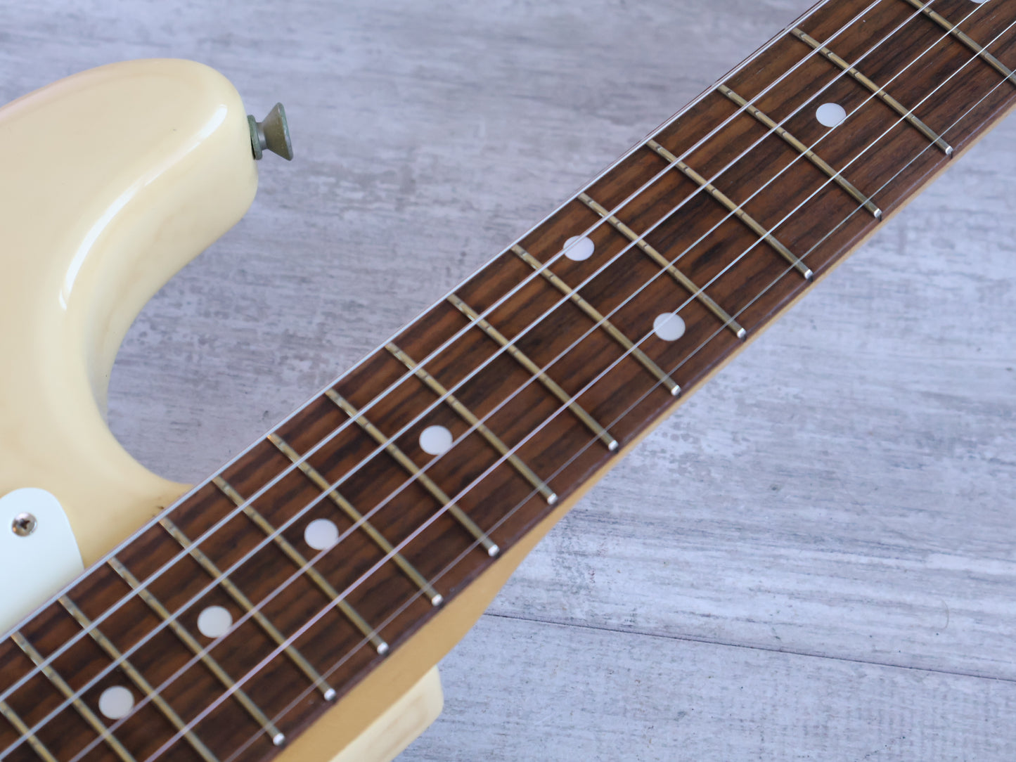 1990 Fender Japan ST-500VR Stratocaster (Vintage White)