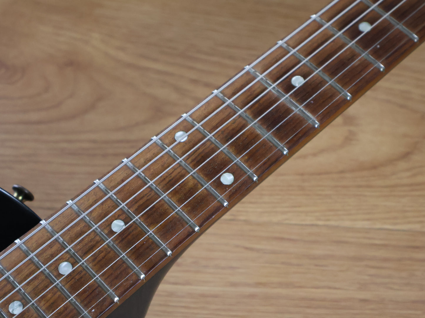 1996 Gibson USA Les Paul Studio (Black & Gold)