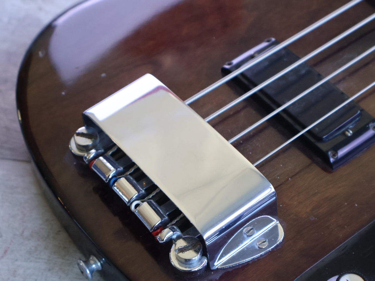 1972 Gibson USA SB450 SG Bass (Walnut)