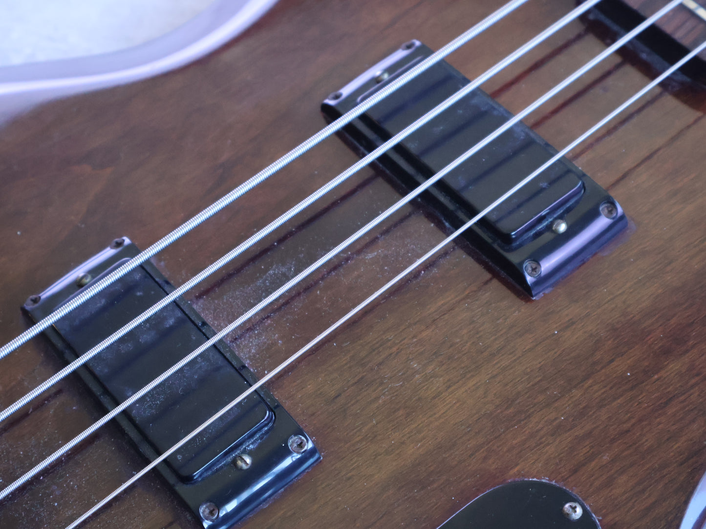 1972 Gibson USA SB450 SG Bass (Walnut)