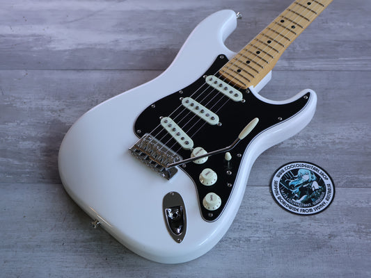 2024 Fender Japan Junior Collection Stratocaster (White)