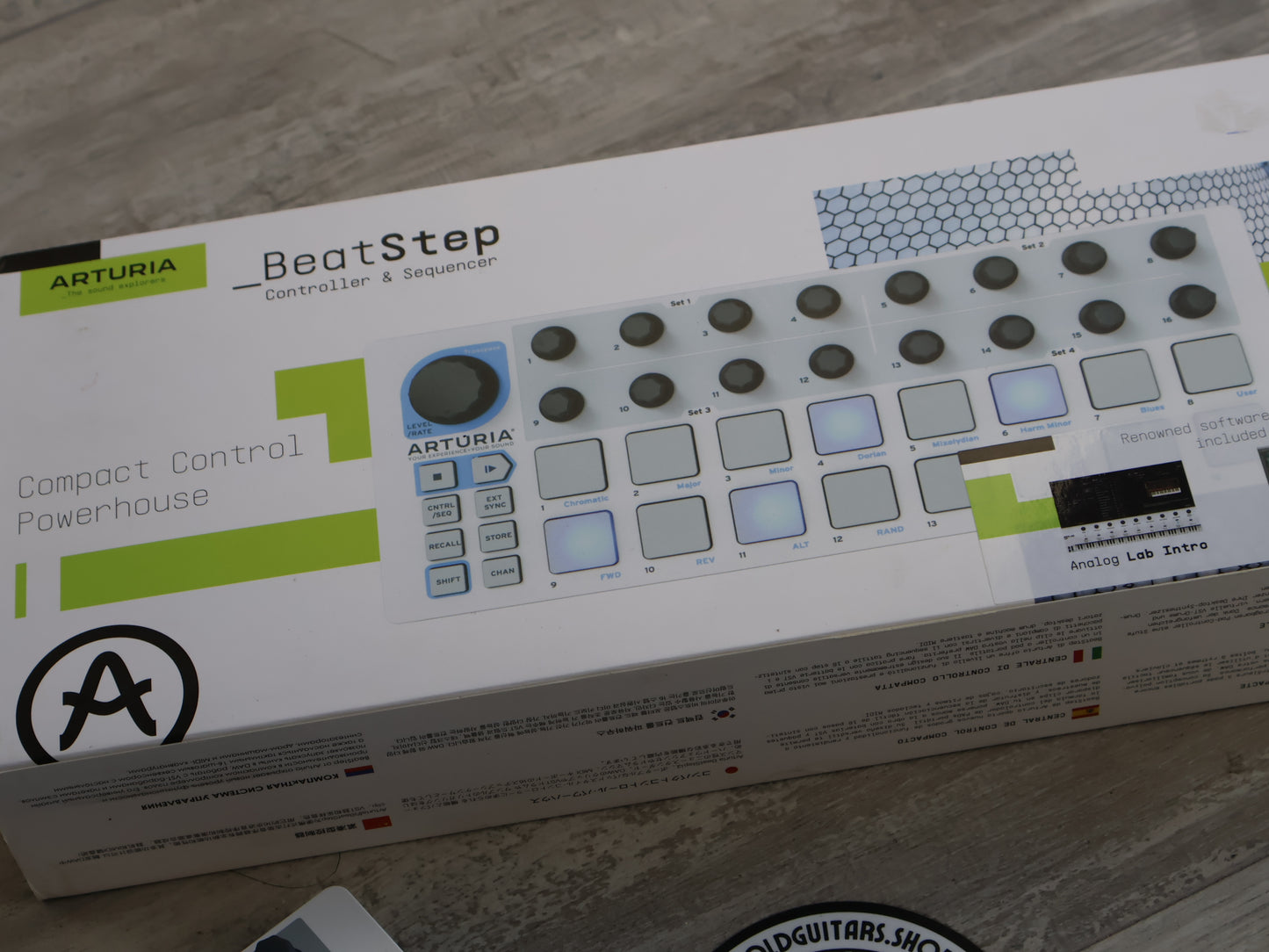 Arturia BeatStep Compact MIDI Controller & Sequencer