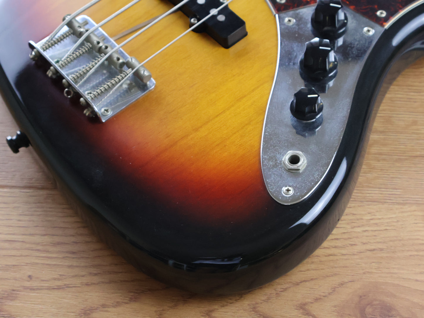2003 Fender Japan JB62 '62 Reissue Jazz Bass (Sunburst)