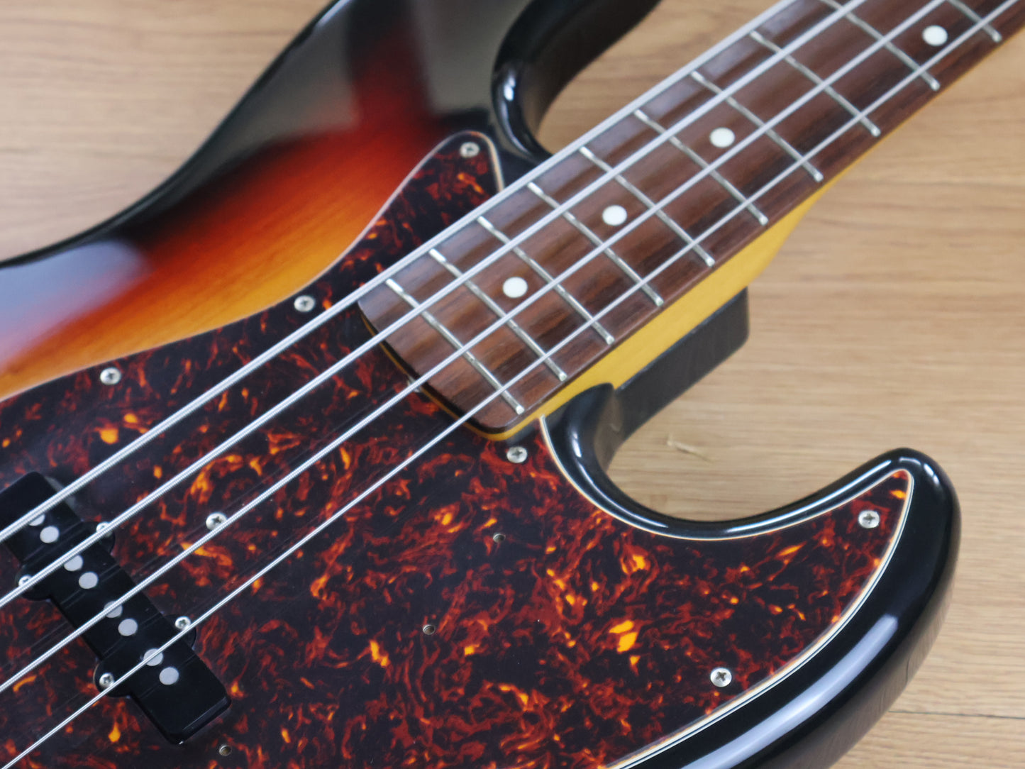 2003 Fender Japan JB62 '62 Reissue Jazz Bass (Sunburst)