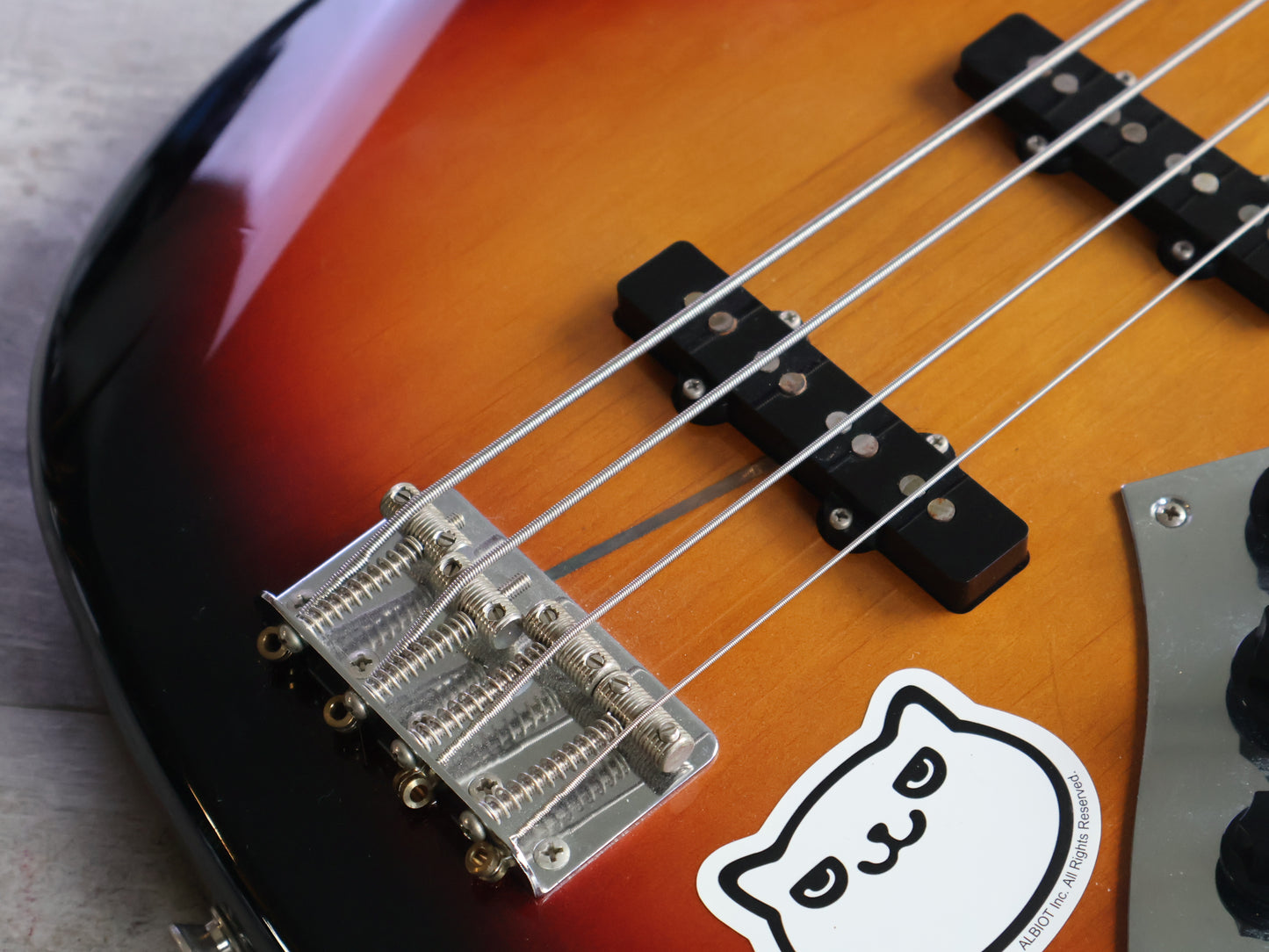 1993 Fender Japan JB62-FL '62 Reissue Jaco Fretless Jazz Bass (Sunburst)
