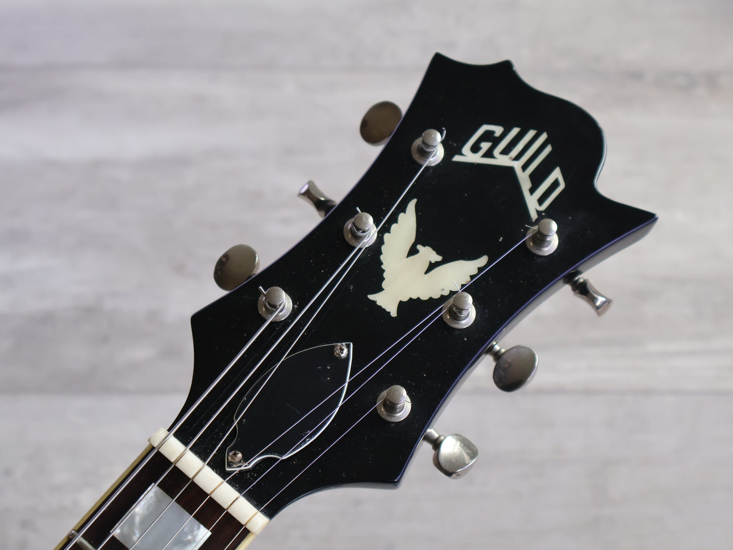 2017 Guild S200 Thunderbird Reissue (Sunburst)