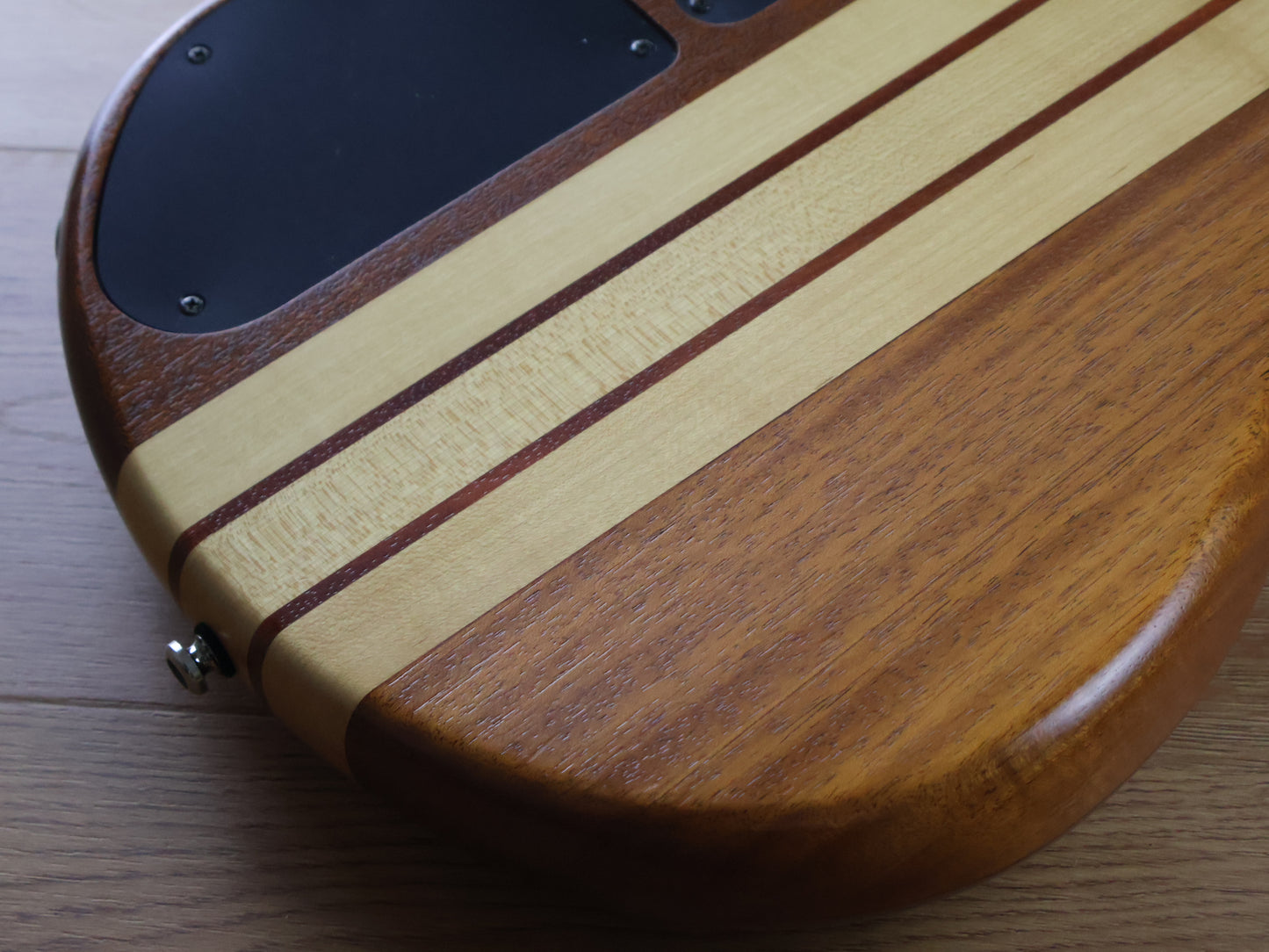 2007 Ibanez Prestige SR1006EWM 6-String Bass (Natural)