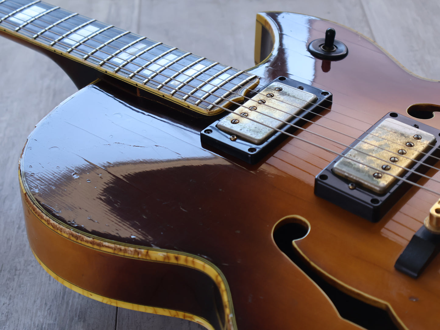 1974 Greco Japan "Byrdland" Hollowbody (Brown Sunburst)