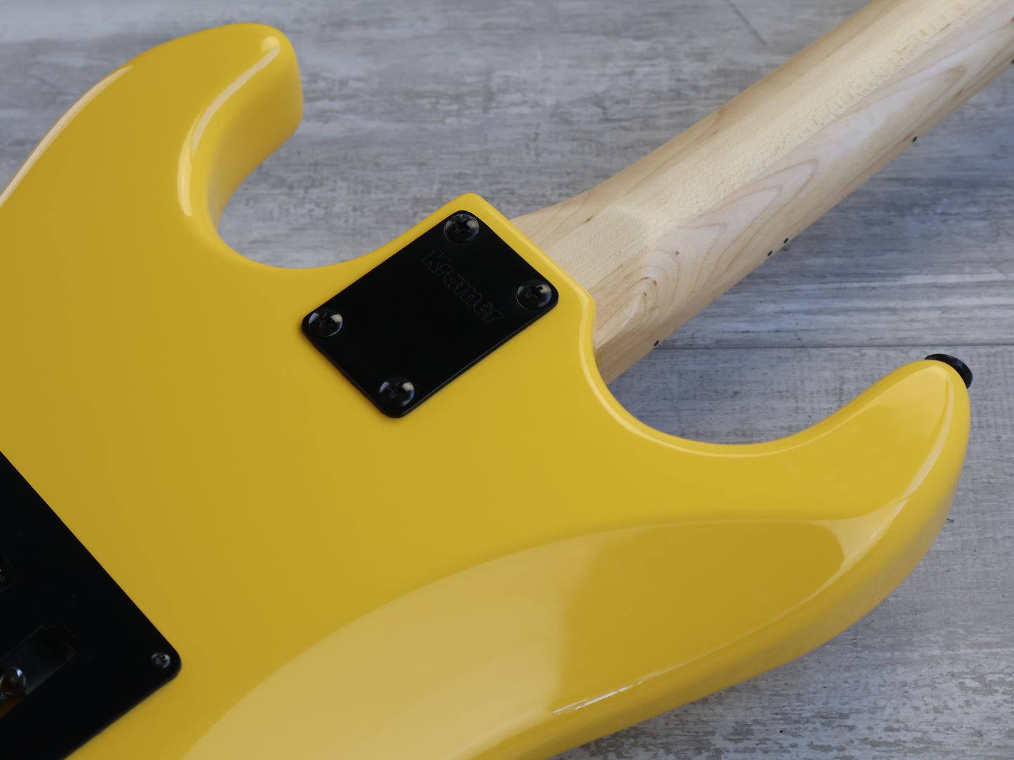 Kramer Baretta Floyd Rose (Bumblebee Yellow)