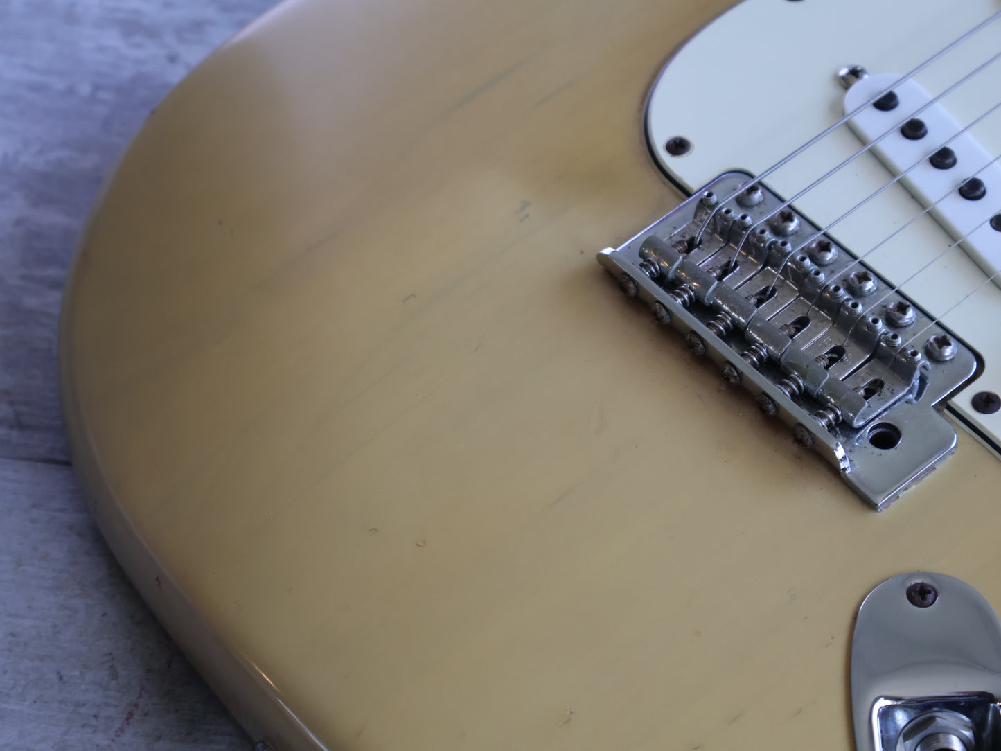 2006 Fender USA Highway One Stratocaster (Honey Blonde)