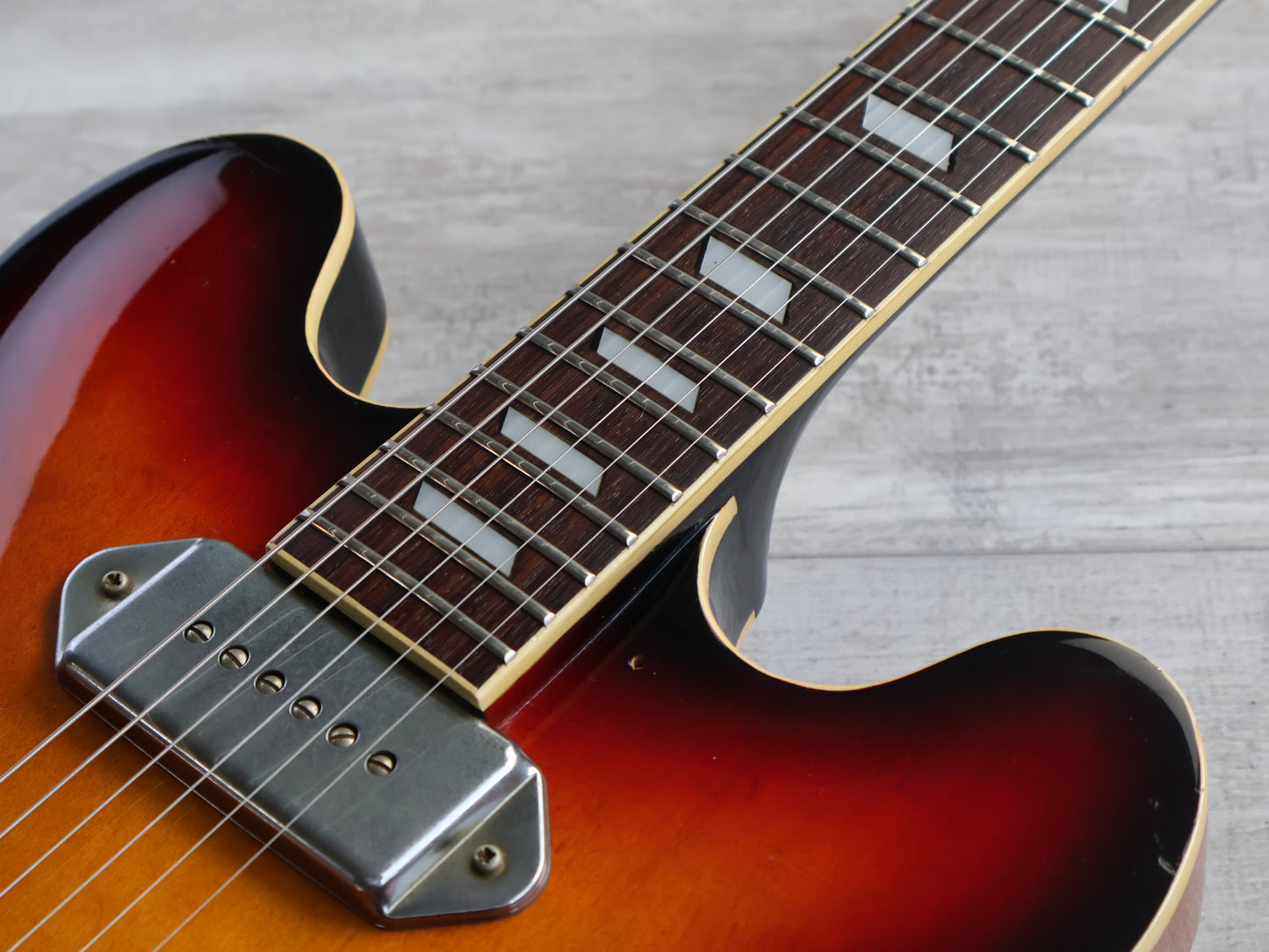 1995 Epiphone Casino Hollowbody Reissue - Paul McCartney (Three-Tone Sunburst)