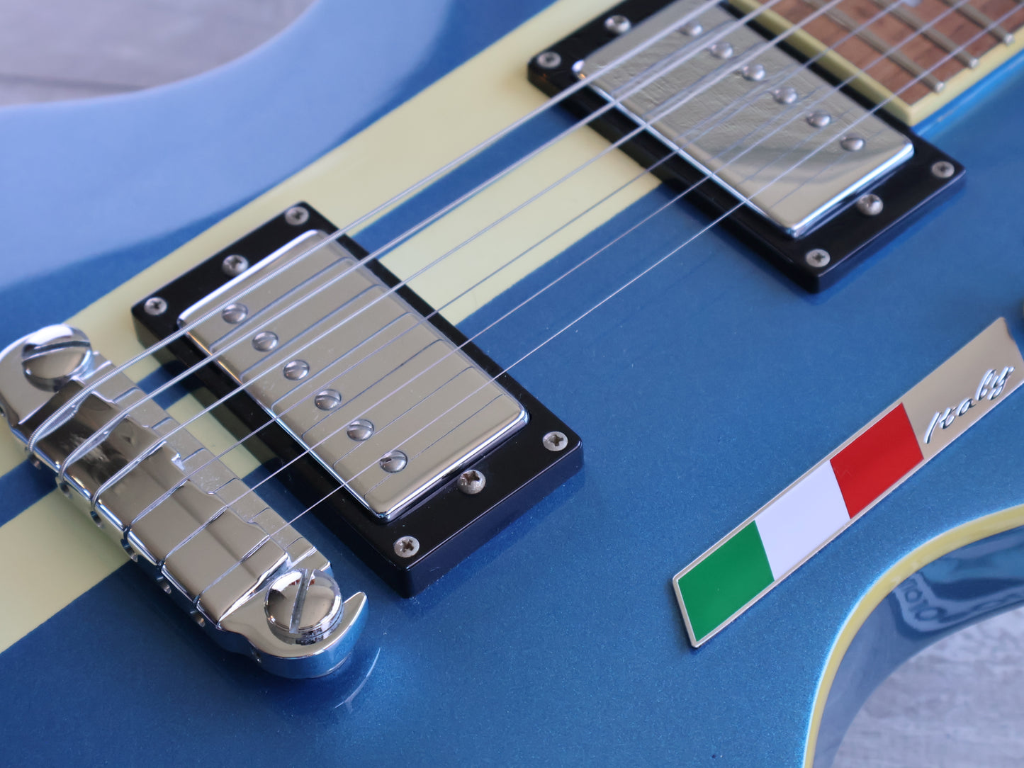 Italia Maranello Speedster Double Cutaway (Metallic Blue)