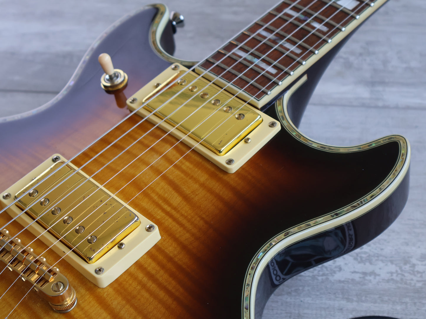 Ibanez AR420 AR Standard Double Cutaway (Violin Sunburst)