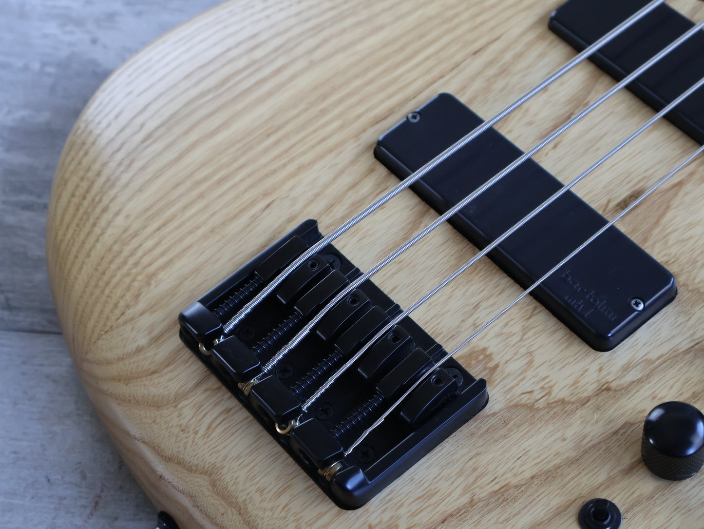 Ibanez SR600 NTF SDGR Bass Guitar (Natural Flat)