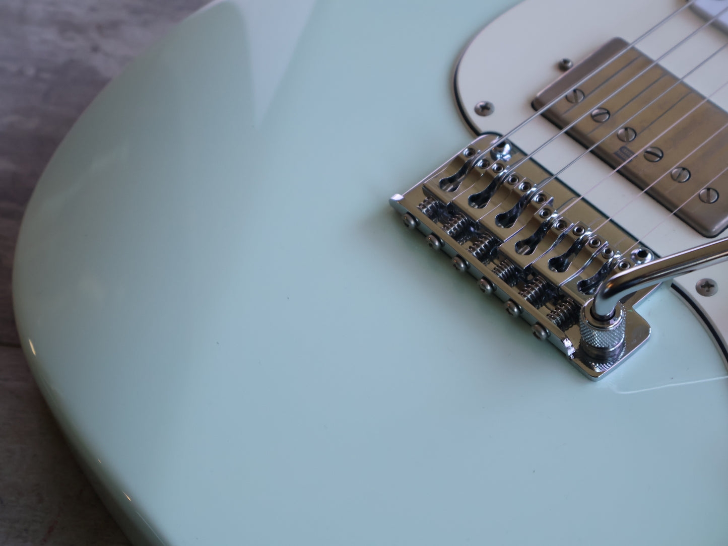 2023 Ibanez Japan AZ2204NW HSS Prestige Series Superstrat (Mint Green)