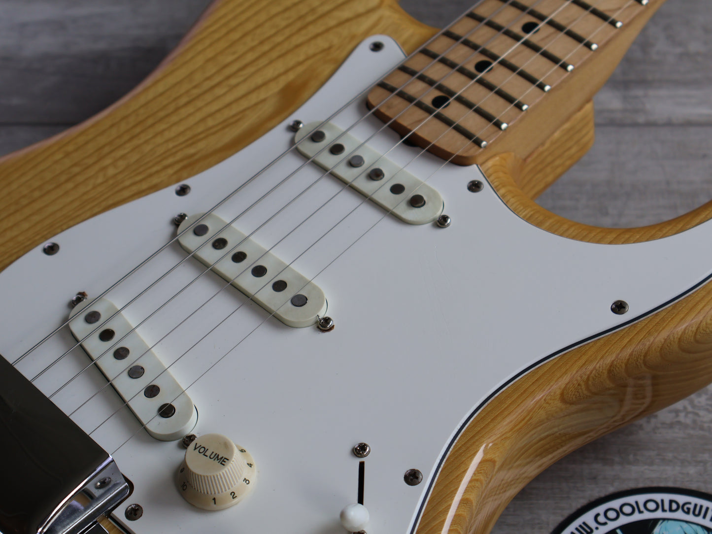 1978 Aria Pro II ST-400 Strikin' Sound Stratocaster (Natural)