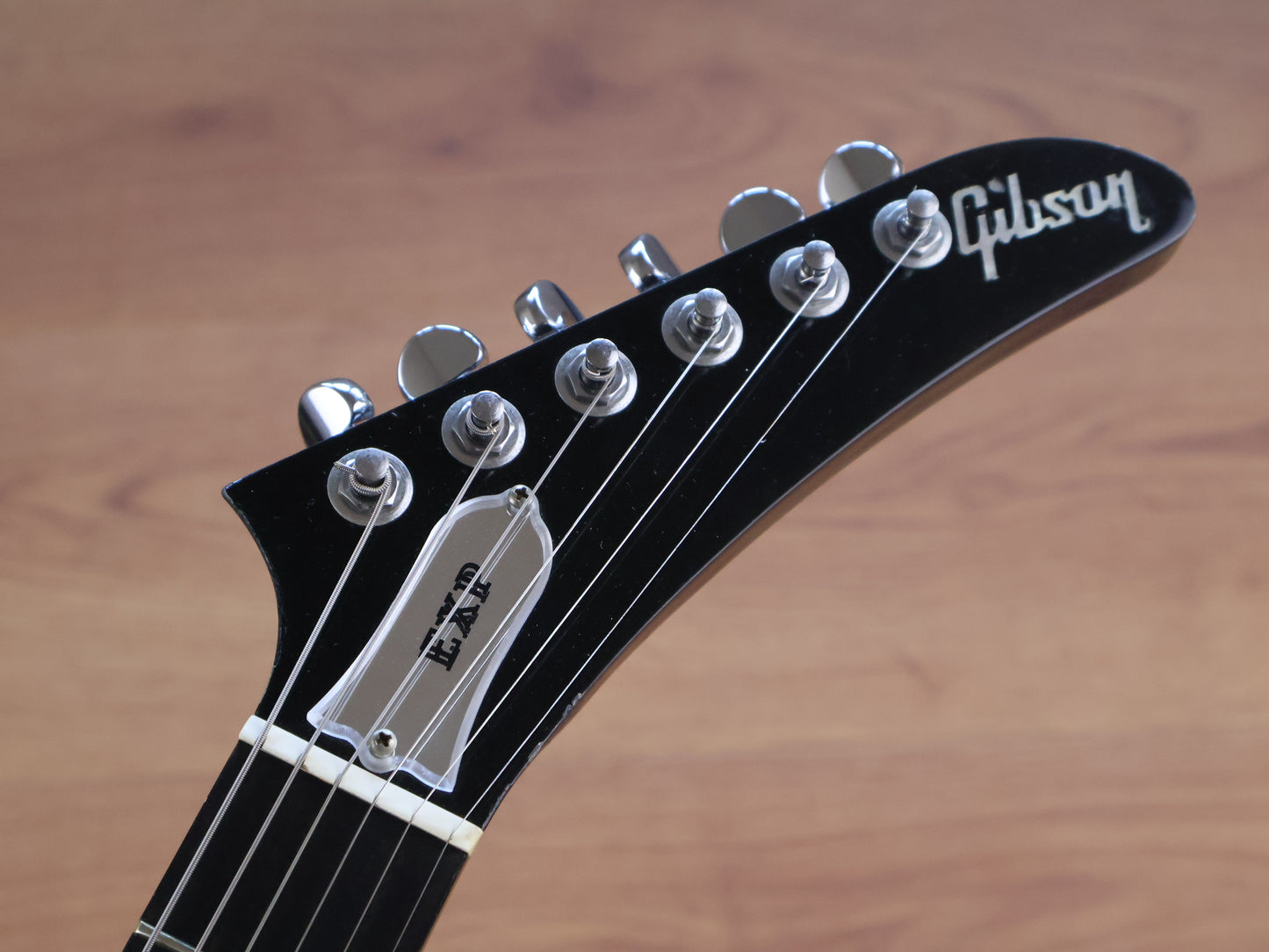 2007 Gibson EXP X-plorer New Century (Ebony w/Mirrored Guard)