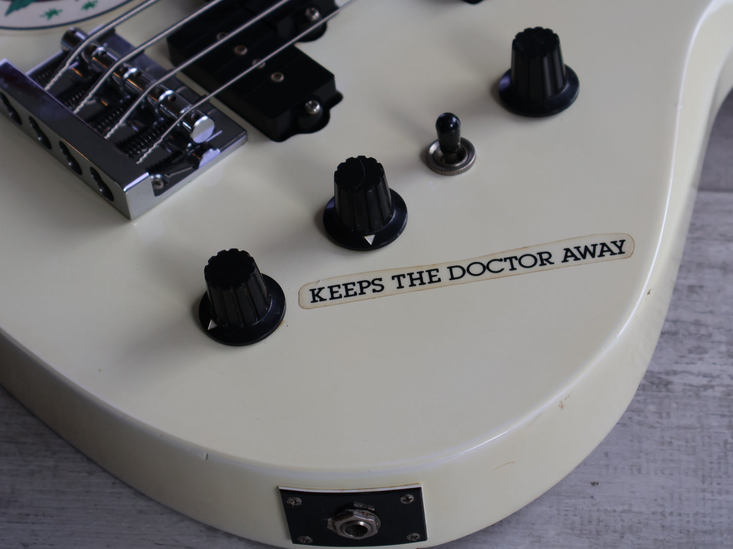 Fernandes Bong-Ripper Eagle Bass