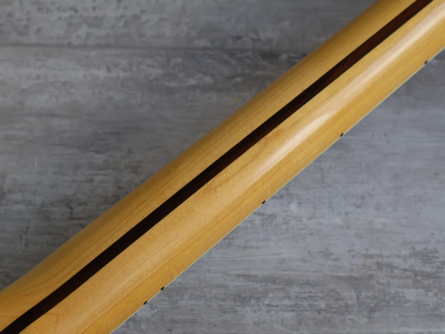 2014 Squier Classic Vibe Bass VI (Three-Colour Sunburst)