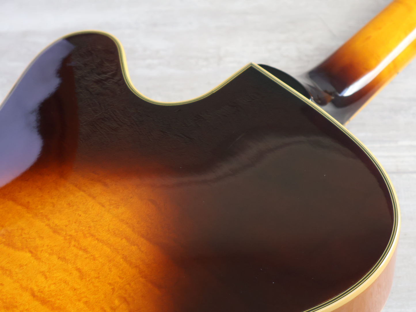 1990's Hohner SE-400 Hollowbody (Sunburst)