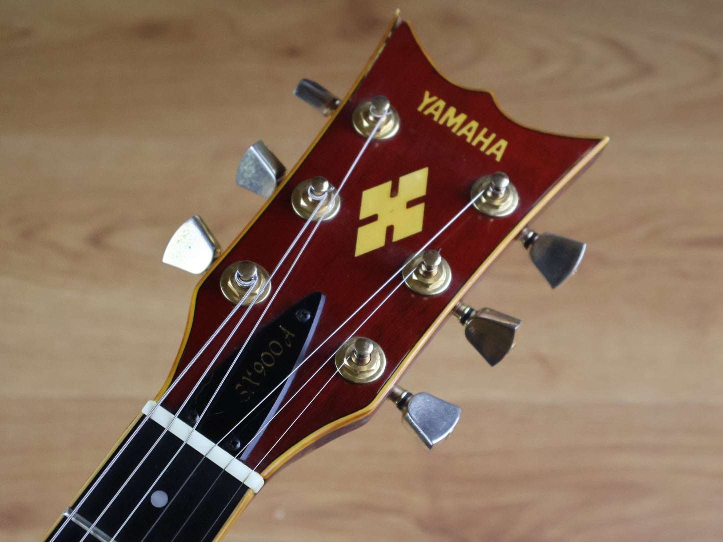 1976 Yamaha Japan SX900A "Devil's Head" Double Cutaway (Red Sunburst)