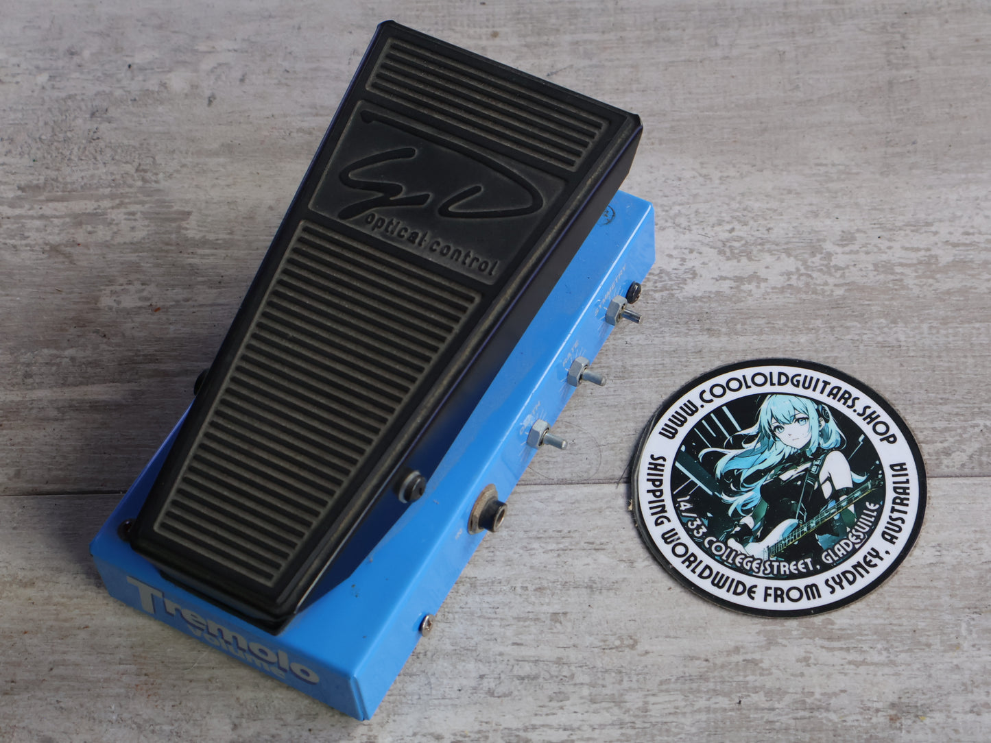 George Dennis Volume/Tremolo