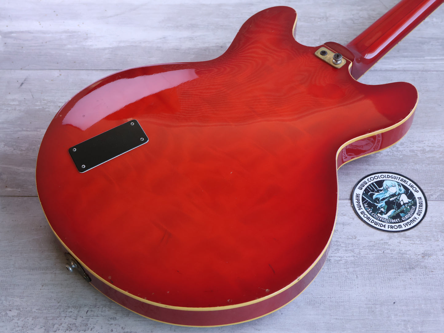1970's Ventura Japan V-1002 Semi Hollowbody (Red)