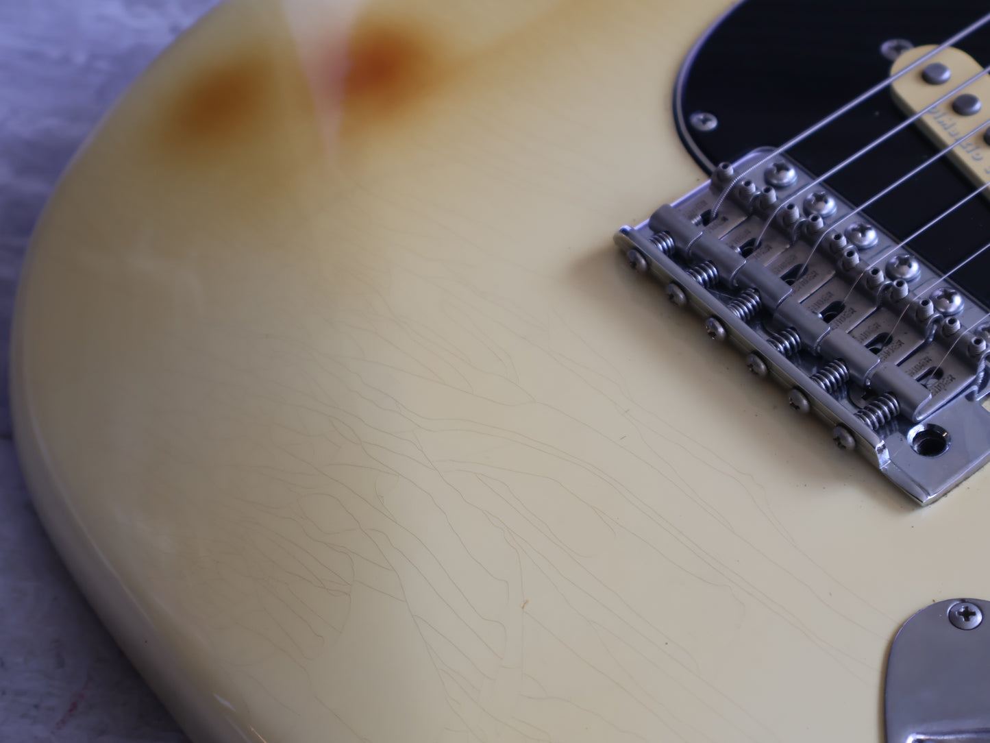 2007 Fender Japan ST62-105DMC Dimarzio Collection '62 Reissue Stratocaster (Vintage White)