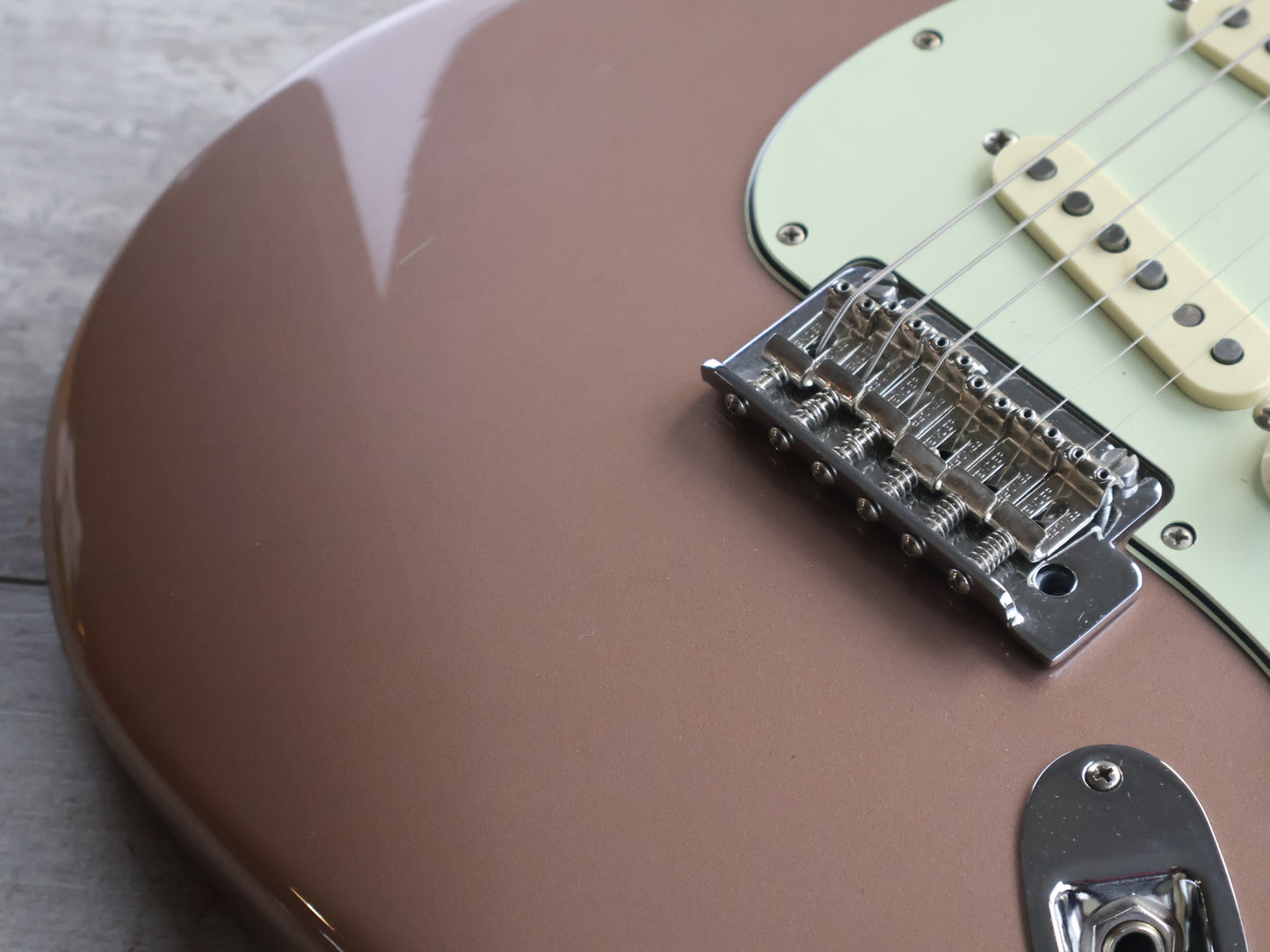 2019 Fender Vintera ’60s "Modified" Stratocaster (Burgundy Mist)