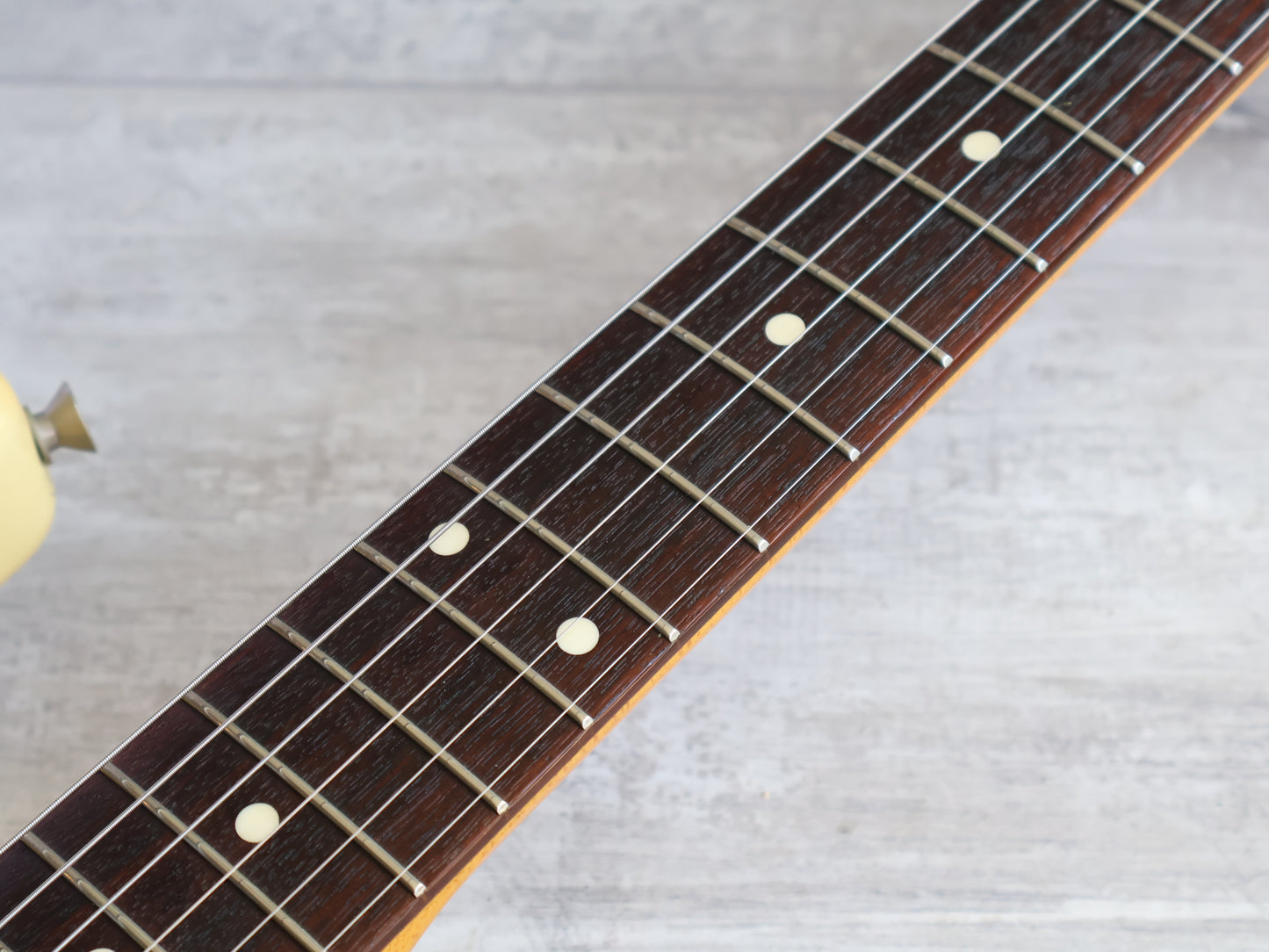 2007 Fender Japan ST62-105DMC Dimarzio Collection '62 Reissue Stratocaster (Vintage White)