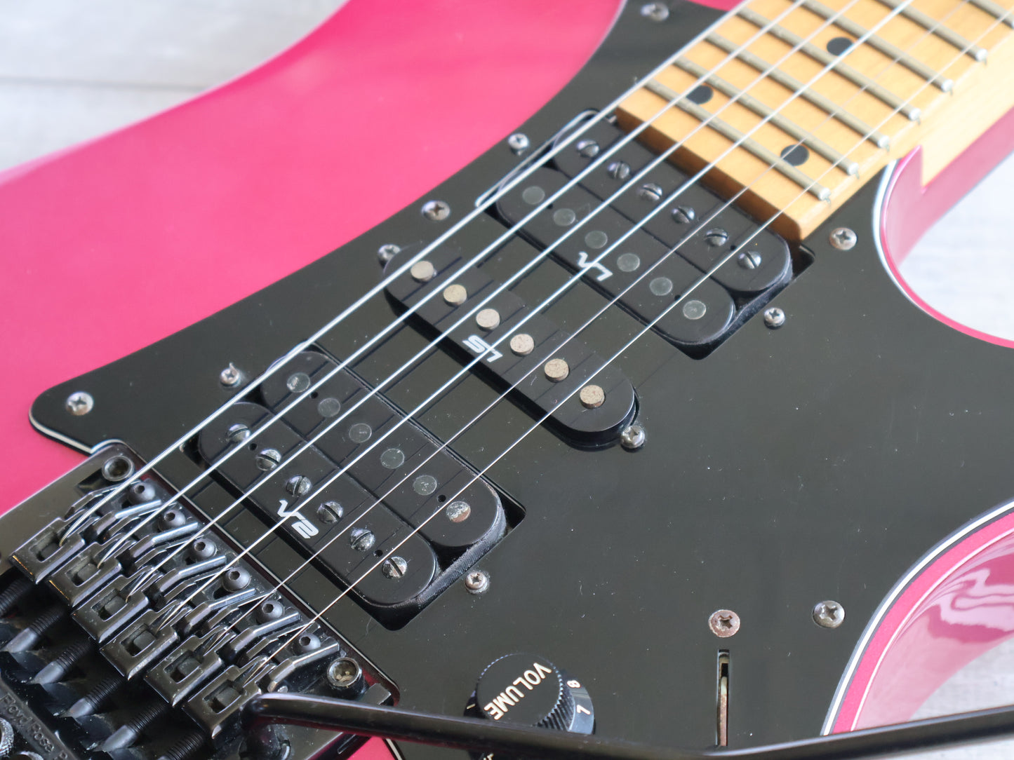 1990 Ibanez Japan RG-550 Superstrat (Coral Mist Metallic)