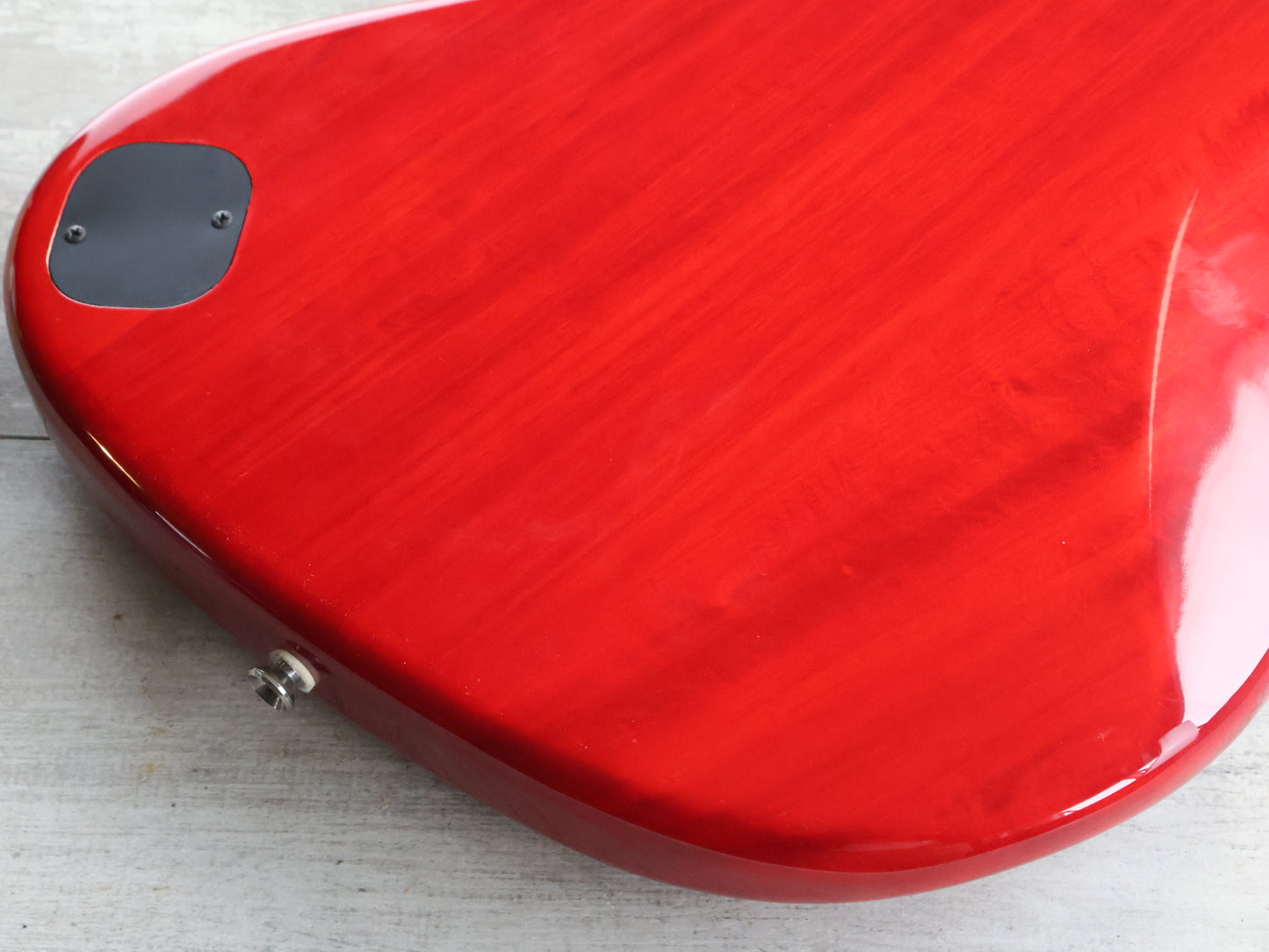 2015 Squier Vintage Modified Jaguar Bass Special (Crimson Red Transparent)