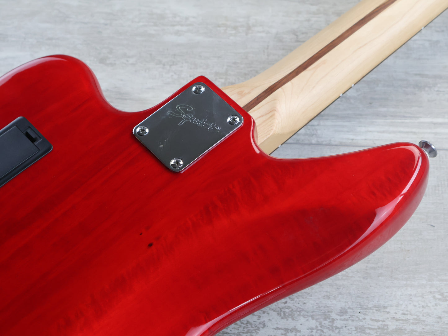 2015 Squier Vintage Modified Jaguar Bass Special (Crimson Red Transparent)