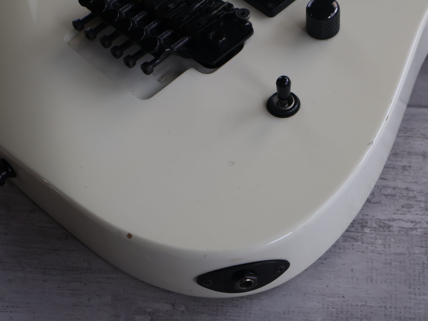 1991 Charvel Jackson Japan SDK-070-SH Super Dinky (White)