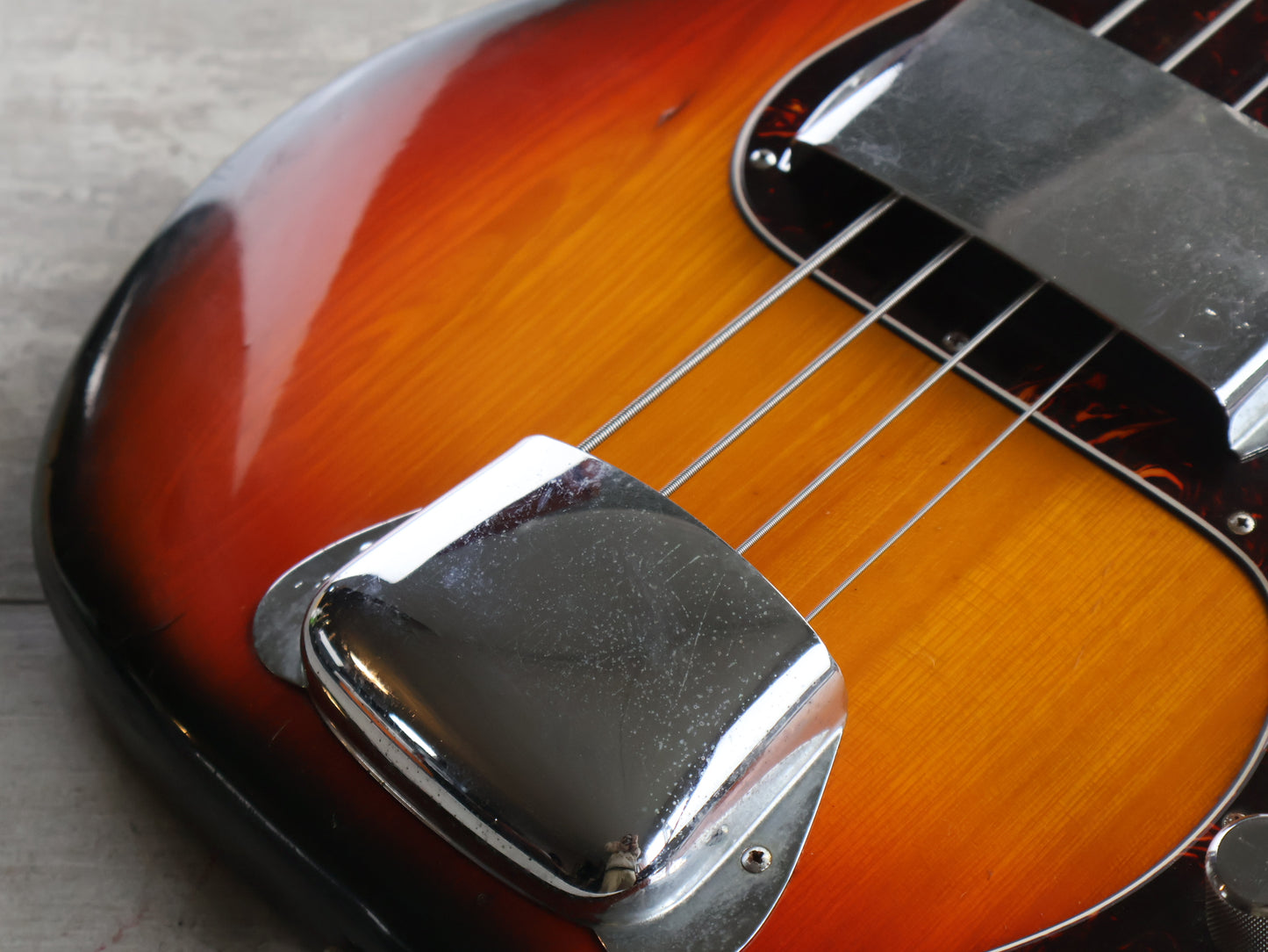 1980 Yamaha Japan PB-400 Pulser Precision Bass (Sunburst)