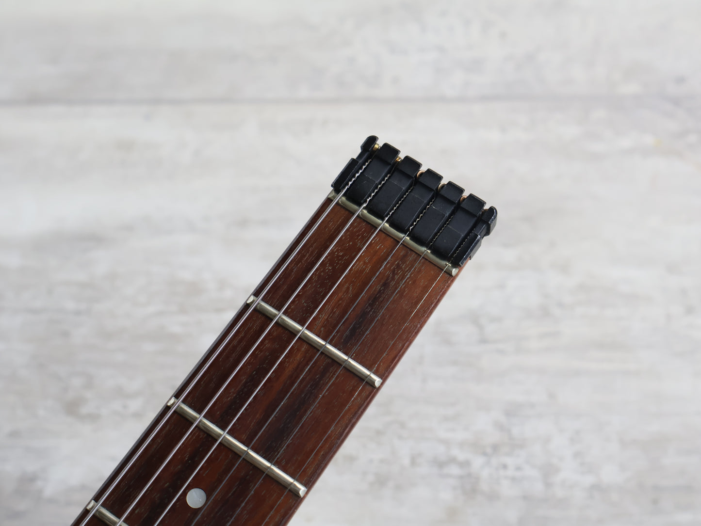 Hohner G2T Headless Guitar w/Steinberger System (Black)