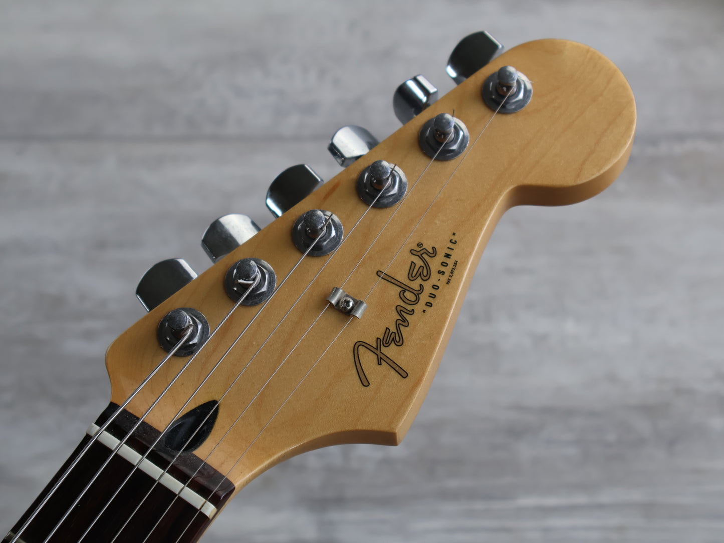 2016 Fender Player Duo-Sonic HS w/Seymour Duncan's (Surf Pearl)