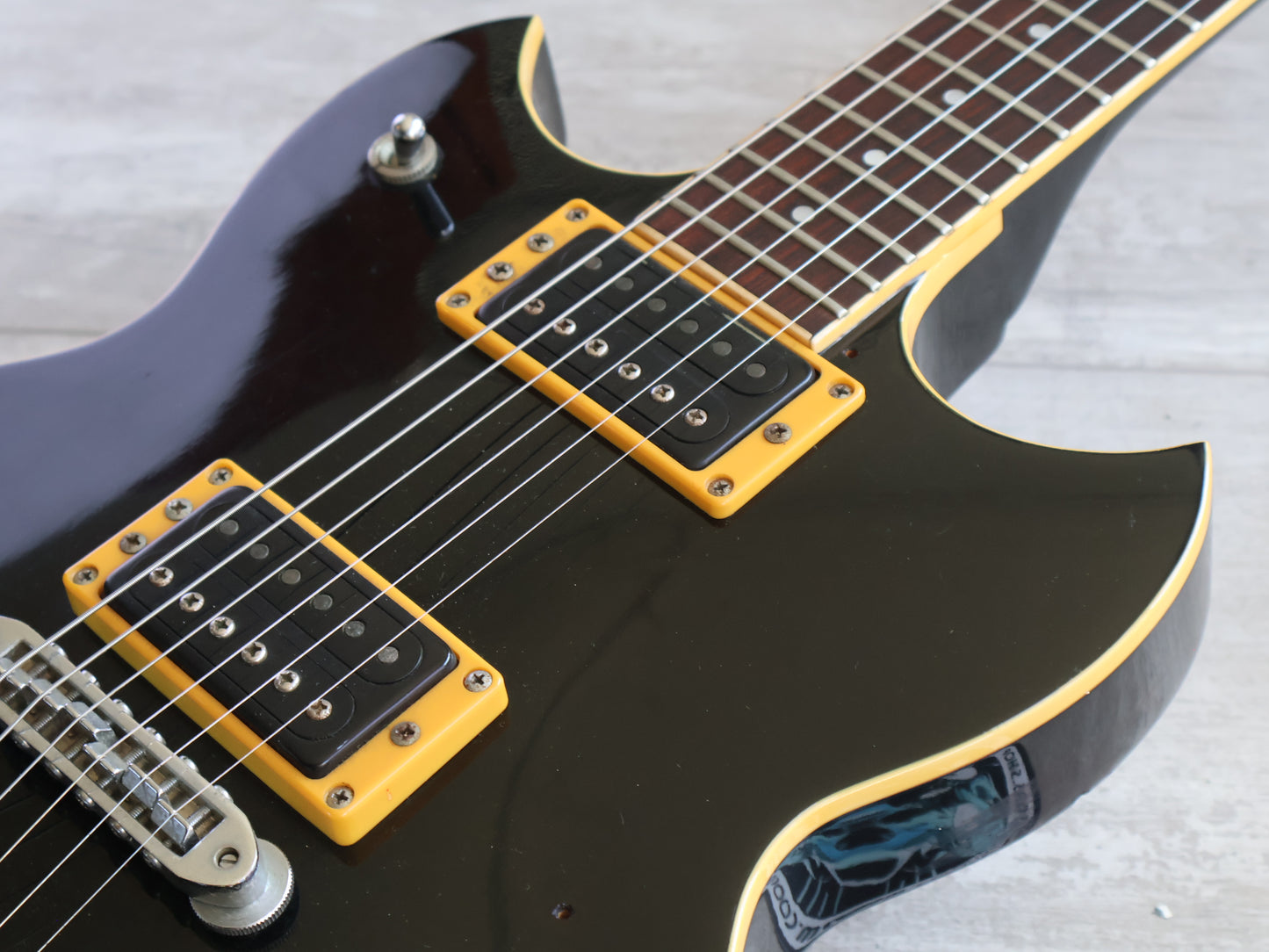 1981 Yamaha Japan SG600 Double Cutaway (Gloss Black)