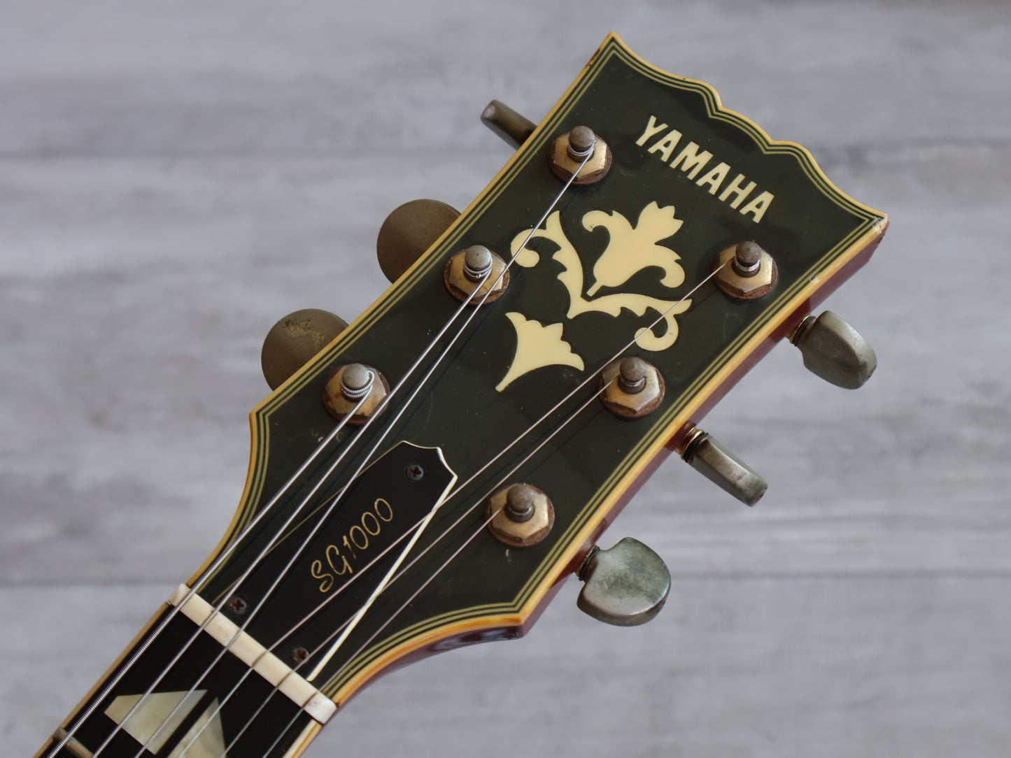 1979 Yamaha Japan SG1000 Double Cutaway (Cherry Sunburst)