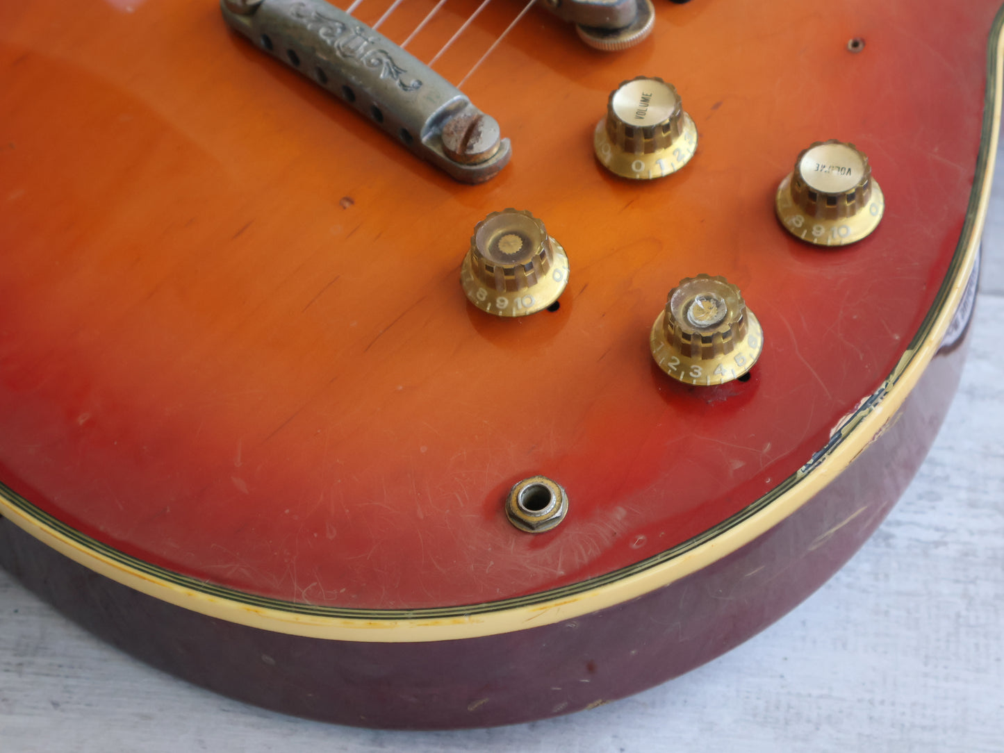 1979 Yamaha Japan SG1000 Double Cutaway (Cherry Sunburst)