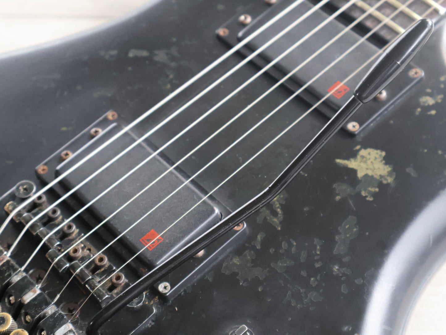 1984 Vantage Japan X-99 Neckthrough Double Cutaway (Black/Red)