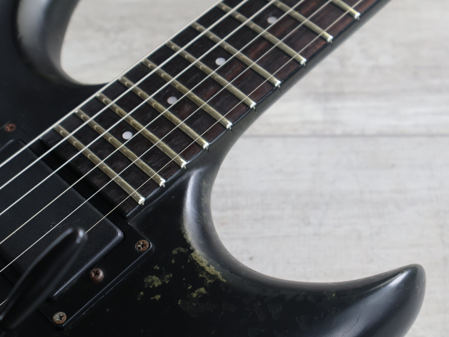 1984 Vantage Japan X-99 Neckthrough Double Cutaway (Black/Red)