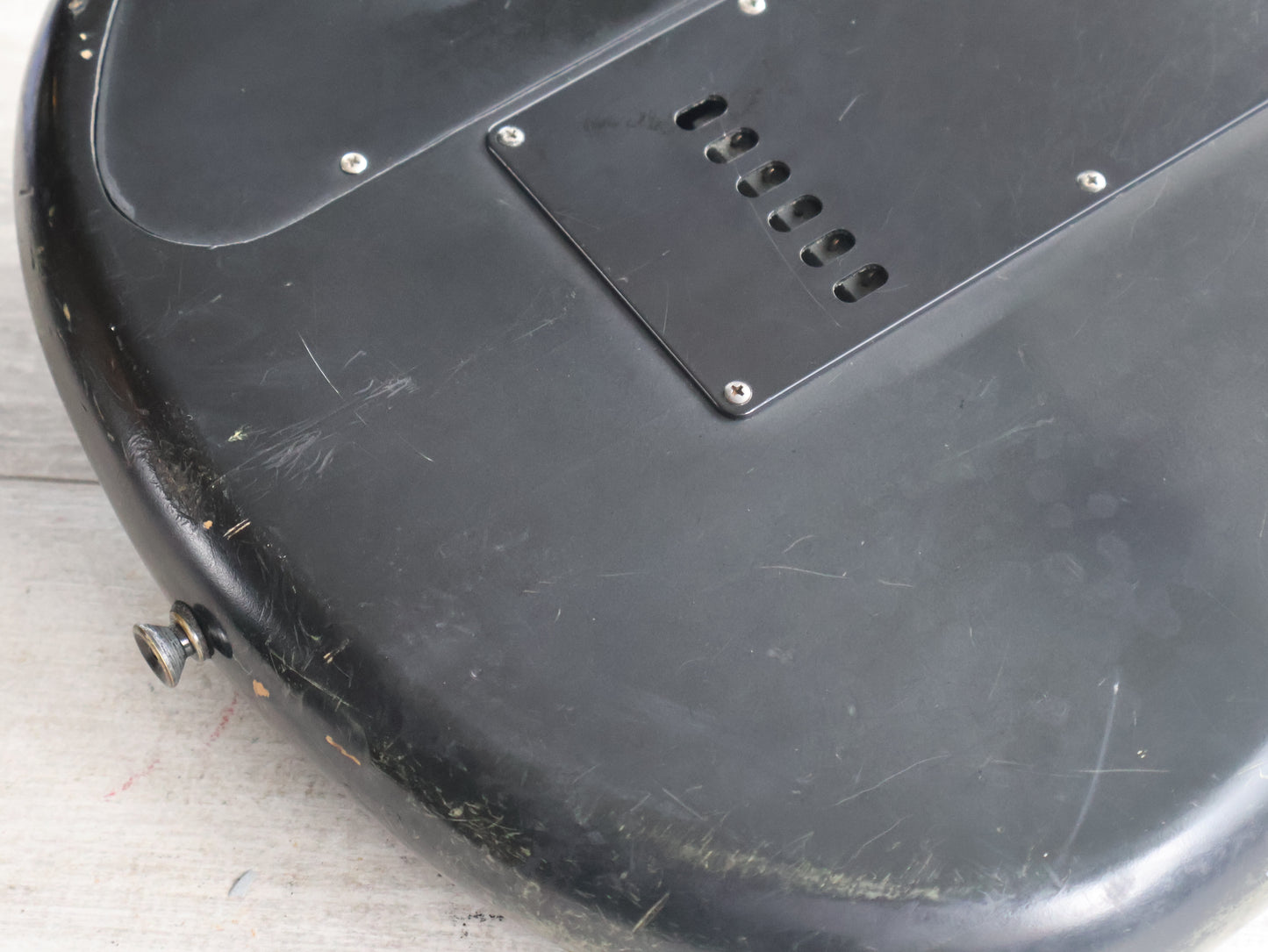 1984 Vantage Japan X-99 Neckthrough Double Cutaway (Black/Red)