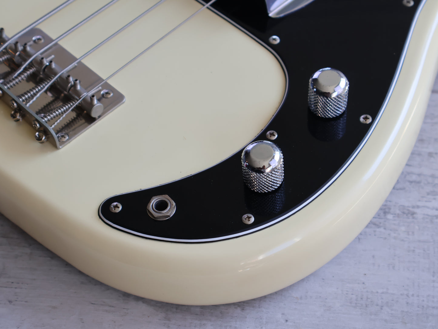 1980 Greco Japan "Spacy Sound" PB-500 Precision Bass (Vintage White)