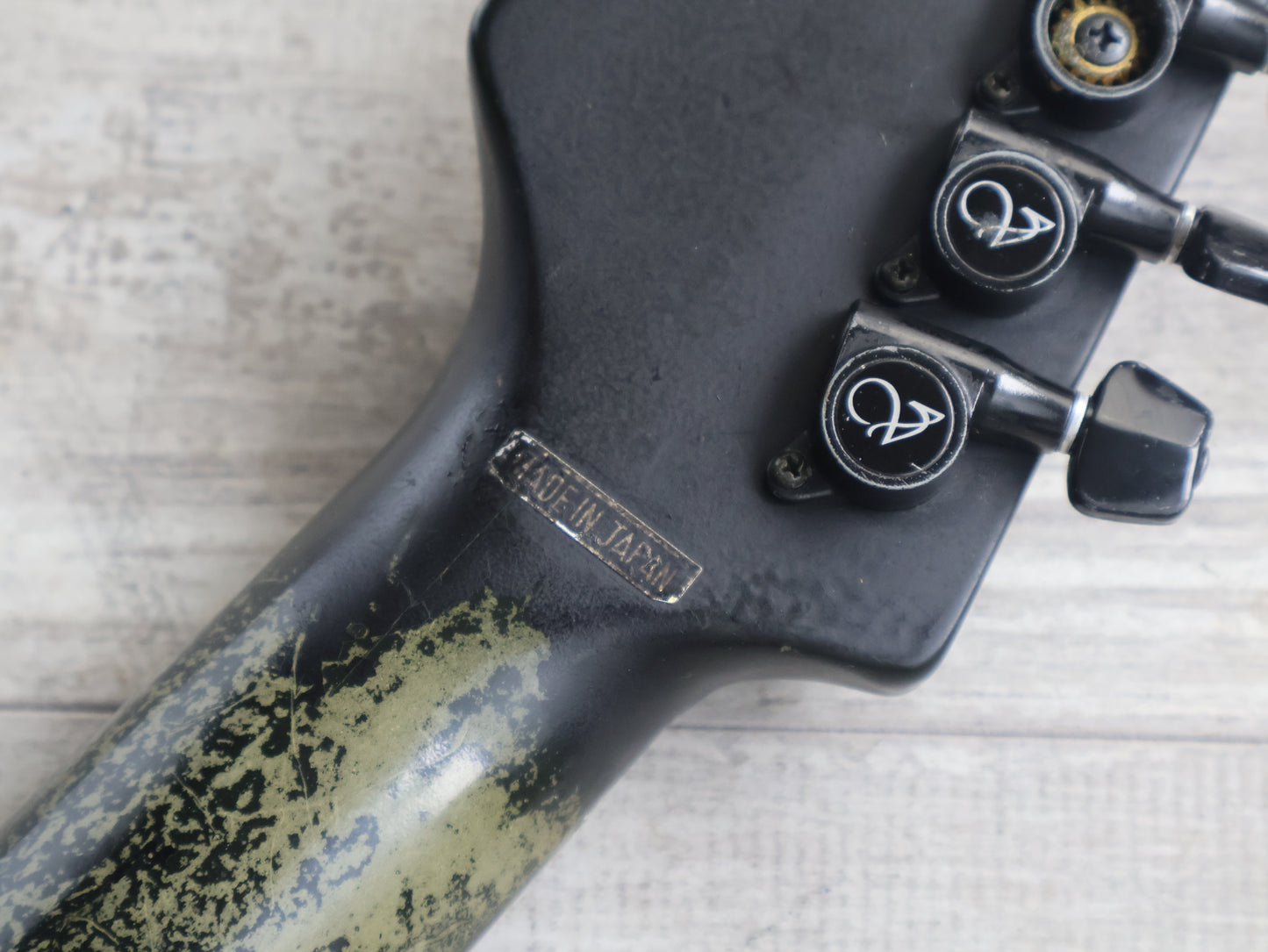 1984 Vantage Japan X-99 Neckthrough Double Cutaway (Black/Red)