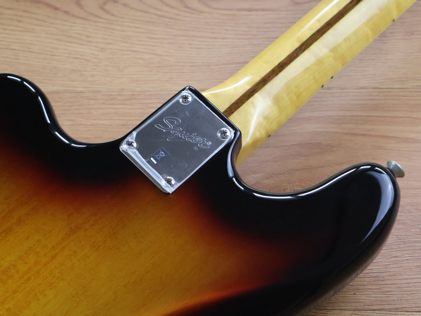 2018 Squier Bass VI (Sunburst)