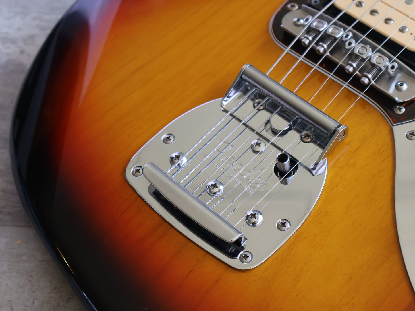2007 Fender Japan JG66 '66 Reissue Kurt Cobain Jaguar (Sunburst)