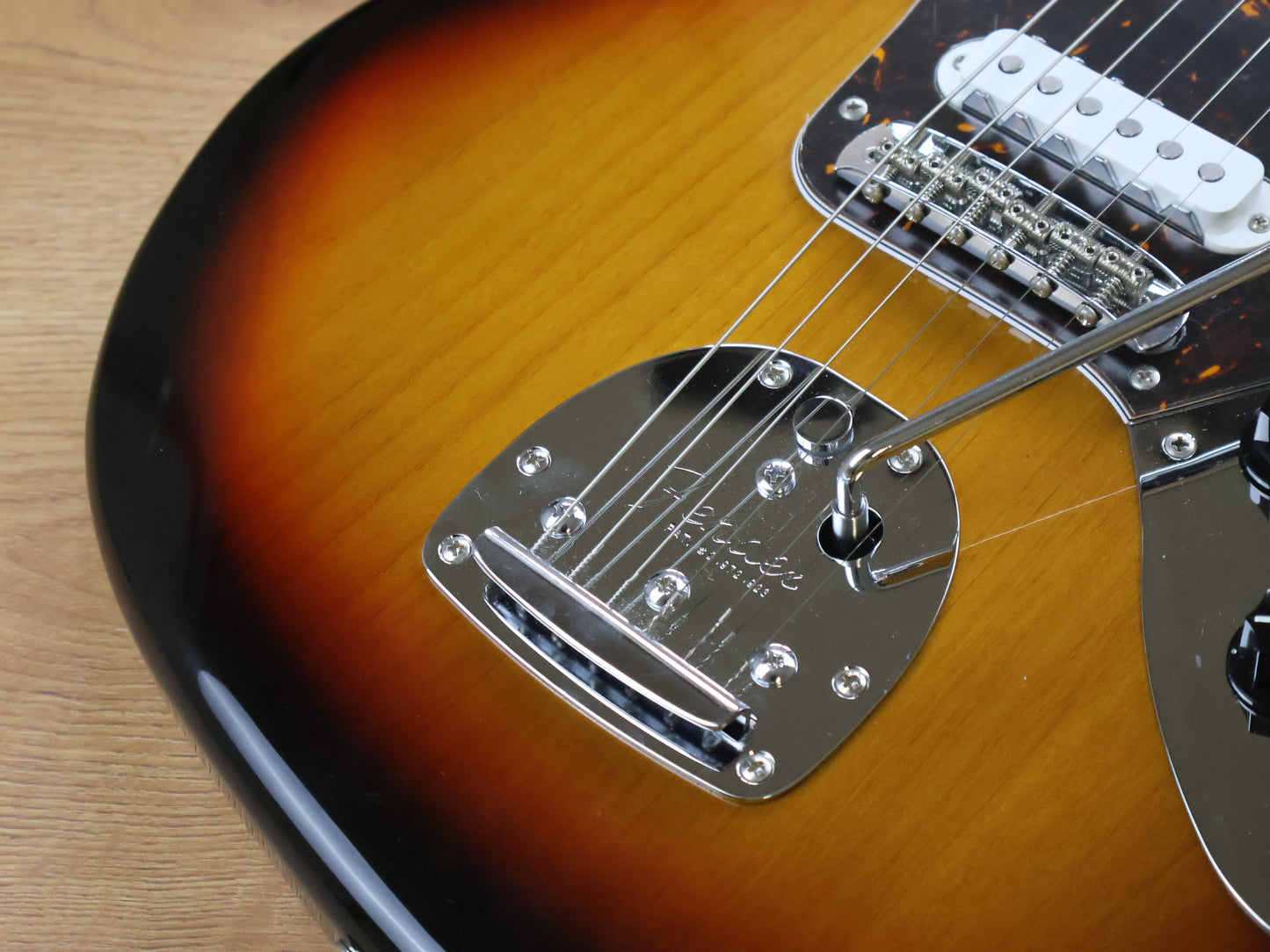 2010 Fender Japan JG66 '66 Reissue Jaguar (Sunburst)